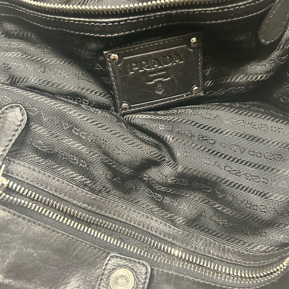 Prada Black Leather Shoulder Bag - Picture 4 of 8
